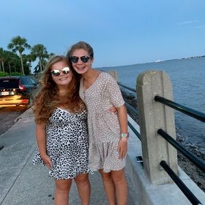 Meet your Posher, Reagan